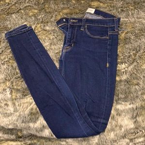 Hudson Super Skinny Dark Wash Mid Rise Jeans